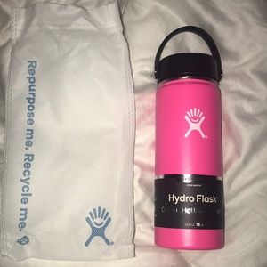 BRAND NEW wide-mouthed “Flamingo” HydroFlask!